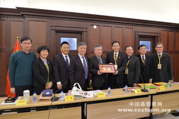 年终岁首　共划新篇