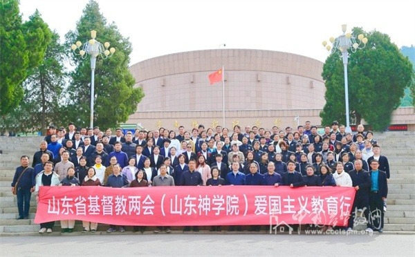 缅怀革命先烈 传承红色精神