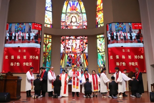 中南神学院举行2025届本科生毕业典礼