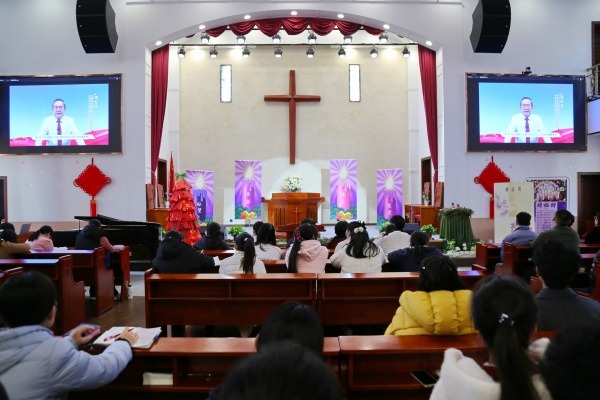 山东神学院开展“尊崇宪法精神 筑牢法治根基 培育时代新人”主题学习活动