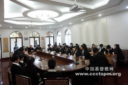 杭州萧山区基督教培训中心首届培训班学员访问上海