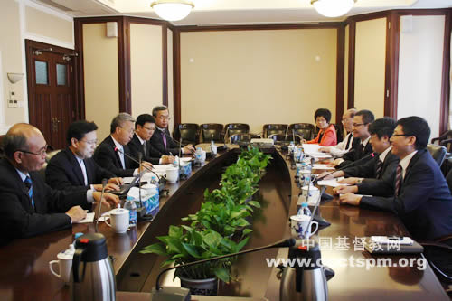 韩国基督教客人一行访问我会
