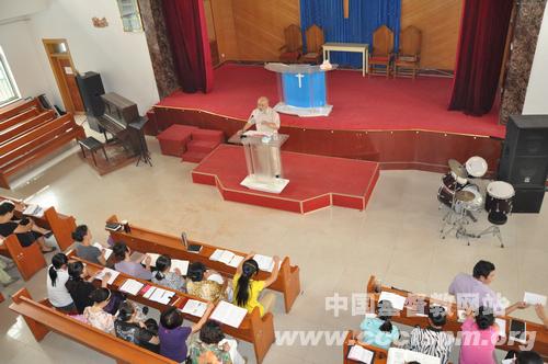 共灵修、齐迈步、迎接新学期