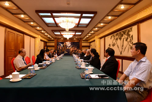 傅先伟长老会见联合圣经公会代表团