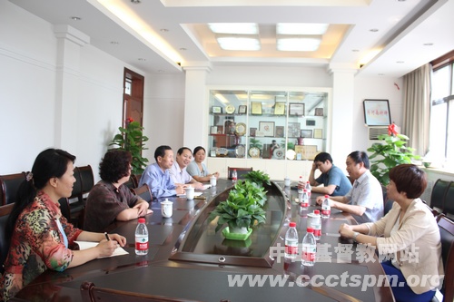 河南圣经学校接待省宗教局领导慰问