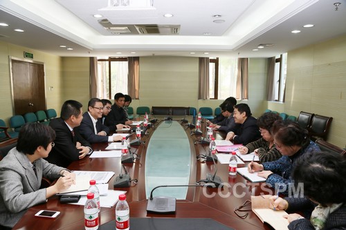 高峰牧师在金陵接待国家宗教事务局四司调研