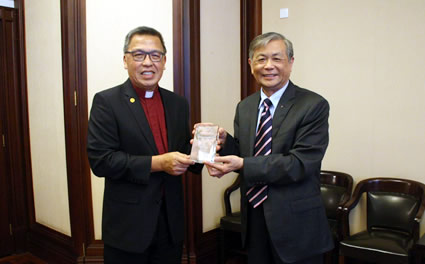 傅先伟主席会见新加坡卫理公会会督一行