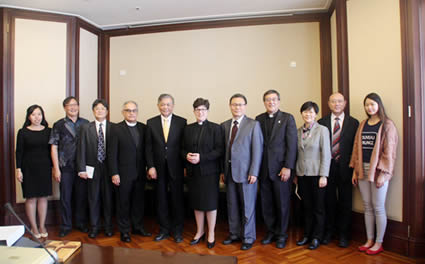 美国福音信义会一行访问我会