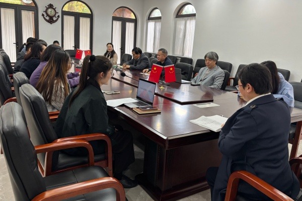 华东神学院举行教学研讨活动